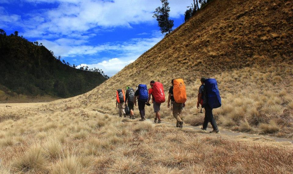 GUNUNG SEMERU 4 Hari 3 Malam Rp 1.450.000