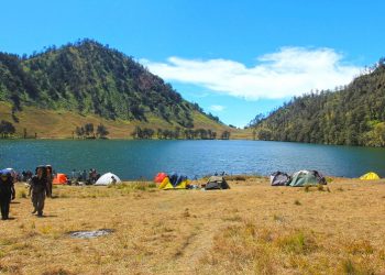 RANU KUMBOLO CAMP 2 Hari 1 Malam Rp 1.100.000