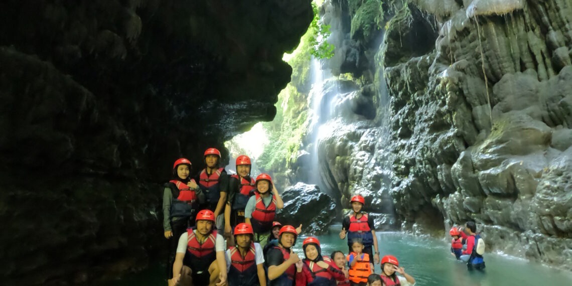 BODY RAFTING GREEN CANYON 3 Hari 2 Malam Rp 1.025.000