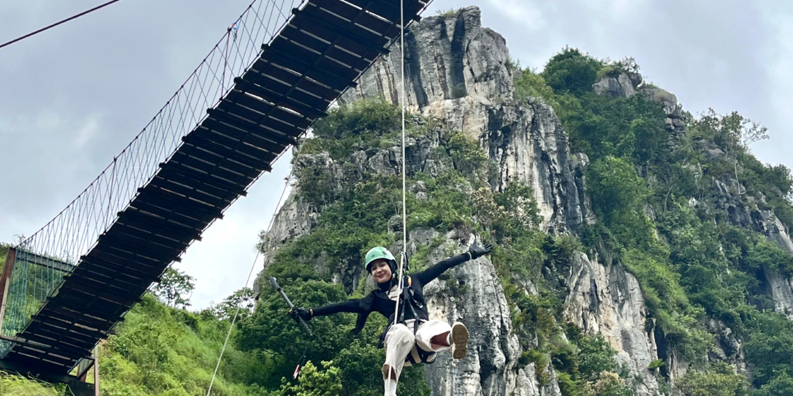 RAPPELLING MASIGIT One Day Trip Rp 500.000